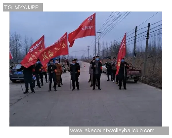 团结一心迎挑战我们必胜的信念永不动摇