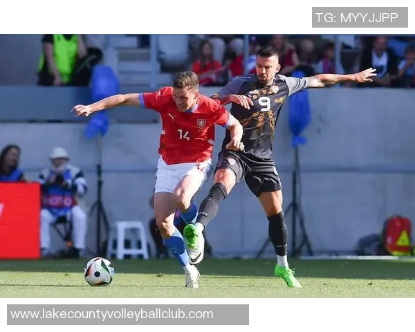 狼哥带你实时竞猜足球比赛直播全程观看精彩赛事分析与互动评论