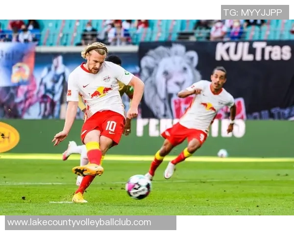 菜比锡与多特蒙德激战在即谁能在德甲赛场上笑到最后