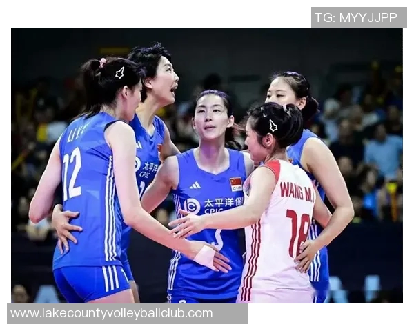 中国女排对阵荷兰的精彩对决比分揭晓全场比赛回顾与分析 中国女排对阵荷兰的精彩对决比分揭晓全场比赛回顾与分析